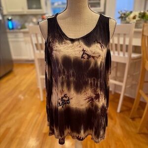 1.4.3 Story navy blue and cream tan rue dyed cold shoulder tunic